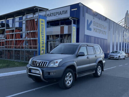Тойота Ленд Крузер Прадо 2004 в Славуте на Automoto.ua Серый Тойота Ленд Крузер Прадо, объемом двигателя 2.69 л и пробегом 268 тыс. км за 9750 $, фото 1 на Automoto.ua