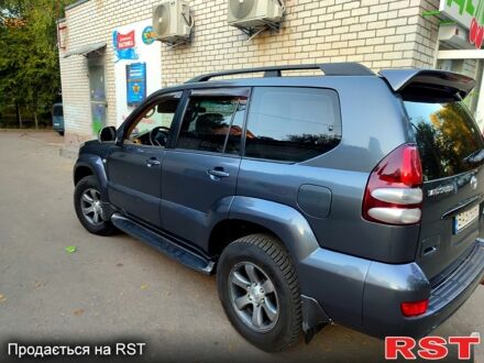 Серый Тойота Ленд Крузер Прадо, объемом двигателя 2.7 л и пробегом 300 тыс. км за 11000 $, фото 1 на Automoto.ua
