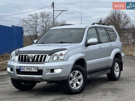 Тойота Ленд Крузер Прадо 2004 в Днепре (Днепропетровске) на Automoto.ua Серый Тойота Ленд Крузер Прадо, объемом двигателя 2.7 л и пробегом 290 тыс. км за 10750 $, фото 1 на Automoto.ua