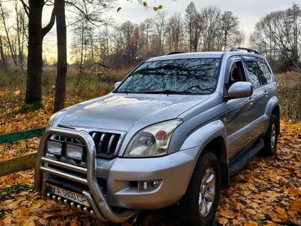 Серый Тойота Ленд Крузер Прадо, объемом двигателя 2.7 л и пробегом 300 тыс. км за 8500 $, фото 1 на Automoto.ua