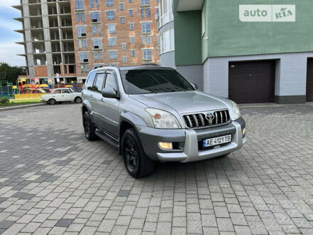 Тойота Ленд Крузер Прадо 2005 в Черновцах на Automoto.ua Серый Тойота Ленд Крузер Прадо, объемом двигателя 2.7 л и пробегом 358 тыс. км за 13400 $, фото 1 на Automoto.ua
