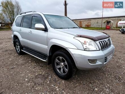 Серый Тойота Ленд Крузер Прадо, объемом двигателя 2.7 л и пробегом 300 тыс. км за 10000 $, фото 1 на Automoto.ua