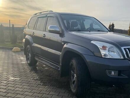 Тойота Ленд Крузер Прадо 2006 в Луцке на Automoto.ua Серый Тойота Ленд Крузер Прадо, объемом двигателя 3.96 л и пробегом 247 тыс. км за 15300 $, фото 1 на Automoto.ua