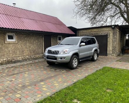 Серый Тойота Ленд Крузер Прадо, объемом двигателя 4 л и пробегом 200 тыс. км за 12000 $, фото 1 на Automoto.ua