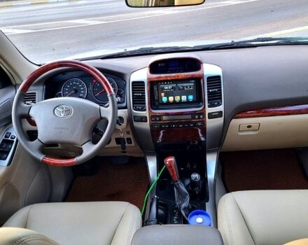 Серый Тойота Ленд Крузер Прадо, объемом двигателя 4 л и пробегом 243 тыс. км за 16500 $, фото 1 на Automoto.ua