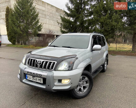 Сірий Тойота Ленд Крузер Прадо, об'ємом двигуна 3.96 л та пробігом 235 тис. км за 15300 $, фото 1 на Automoto.ua