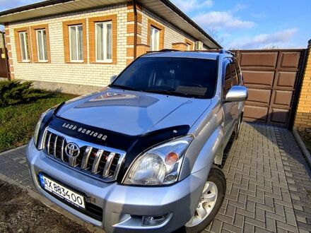 Серый Тойота Ленд Крузер Прадо, объемом двигателя 4 л и пробегом 207 тыс. км за 14400 $, фото 1 на Automoto.ua