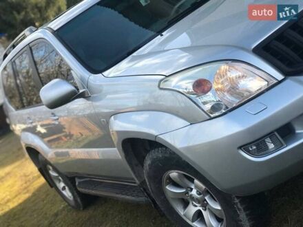 Тойота Ленд Крузер Прадо 2007 в Путиле на Automoto.ua Серый Тойота Ленд Крузер Прадо, объемом двигателя 2.98 л и пробегом 311 тыс. км за 16500 $, фото 1 на Automoto.ua