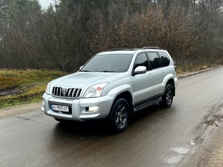 Серый Тойота Ленд Крузер Прадо, объемом двигателя 2.7 л и пробегом 300 тыс. км за 12000 $, фото 1 на Automoto.ua