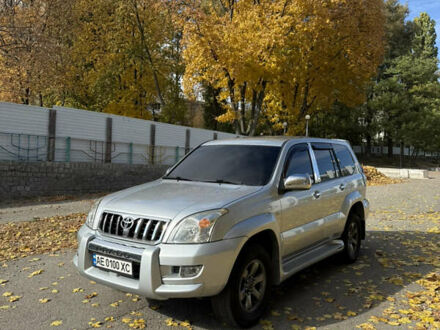 Тойота Ленд Крузер Прадо 2008 у Дніпро (Дніпропетровську) на Automoto.ua Сірий Тойота Ленд Крузер Прадо, об'ємом двигуна 2.69 л та пробігом 242 тис. км за 14800 $, фото 1 на Automoto.ua