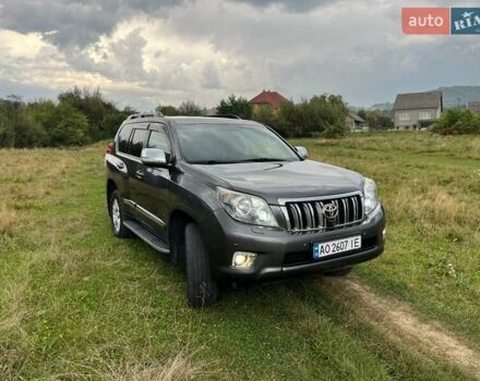 Серый Тойота Ленд Крузер Прадо, объемом двигателя 2.98 л и пробегом 240 тыс. км за 24500 $, фото 1 на Automoto.ua