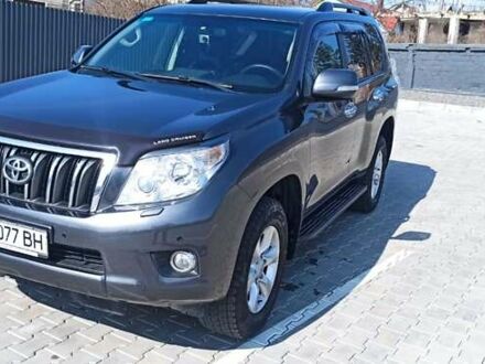 Серый Тойота Ленд Крузер Прадо, объемом двигателя 3 л и пробегом 158 тыс. км за 25000 $, фото 1 на Automoto.ua