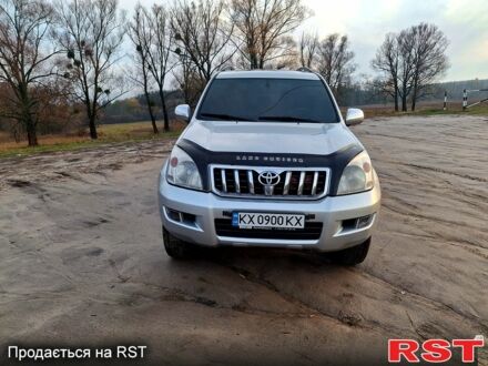 Серый Тойота Ленд Крузер Прадо, объемом двигателя 4.5 л и пробегом 200 тыс. км за 15000 $, фото 1 на Automoto.ua