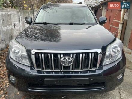 Серый Тойота Ленд Крузер Прадо, объемом двигателя 4 л и пробегом 240 тыс. км за 22950 $, фото 1 на Automoto.ua