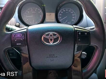 Тойота Ленд Крузер Прадо 2012 в Днепре (Днепропетровске) на Automoto.ua Серый Тойота Ленд Крузер Прадо, объемом двигателя 2.7 л и пробегом 174 тыс. км за 21400 $, фото 1 на Automoto.ua