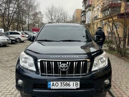 Тойота Ленд Крузер Прадо 2012 у Мукачеве на Automoto.ua Сірий Тойота Ленд Крузер Прадо, об'ємом двигуна 3 л та пробігом 300 тис. км за 26000 $, фото 1 на Automoto.ua