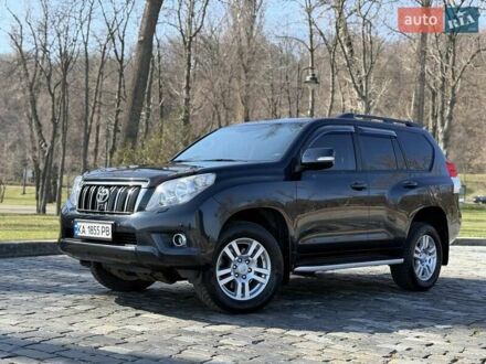 Тойота Ленд Крузер Прадо 2013 у Києві на Automoto.ua Сірий Тойота Ленд Крузер Прадо, об'ємом двигуна 3 л та пробігом 194 тис. км за 23500 $, фото 1 на Automoto.ua