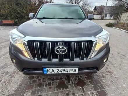 Тойота Ленд Крузер Прадо 2017 в Славуте на Automoto.ua Серый Тойота Ленд Крузер Прадо, объемом двигателя 2.7 л и пробегом 125 тыс. км за 27900 $, фото 1 на Automoto.ua