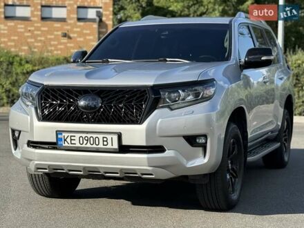 Тойота Ленд Крузер Прадо 2019 у Дніпро (Дніпропетровську) на Automoto.ua Сірий Тойота Ленд Крузер Прадо, об'ємом двигуна 4 л та пробігом 148 тис. км за 38999 $, фото 1 на Automoto.ua