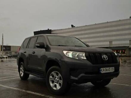 Сірий Тойота Ленд Крузер Прадо, об'ємом двигуна 2.69 л та пробігом 120 тис. км за 27790 $, фото 1 на Automoto.ua