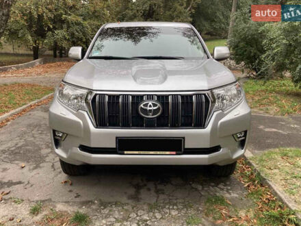 Серый Тойота Ленд Крузер Прадо, объемом двигателя 3.96 л и пробегом 110 тыс. км за 35900 $, фото 1 на Automoto.ua