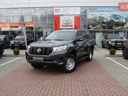 Серый Тойота Ленд Крузер Прадо, объемом двигателя 2.76 л и пробегом 92 тыс. км за 38300 $, фото 1 на Automoto.ua