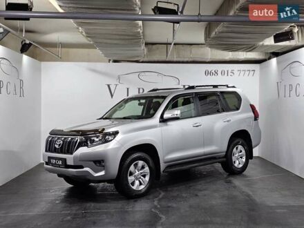 Тойота Ленд Крузер Прадо 2020 в Киеве на Automoto.ua Серый Тойота Ленд Крузер Прадо, объемом двигателя 2.76 л и пробегом 55 тыс. км за 45999 $, фото 1 на Automoto.ua