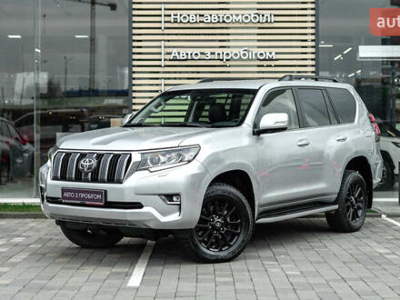 Тойота Ленд Крузер Прадо 2022 в Львове на Automoto.ua Серый Тойота Ленд Крузер Прадо, объемом двигателя 2.76 л и пробегом 14 тыс. км за 57205 $, фото 1 на Automoto.ua