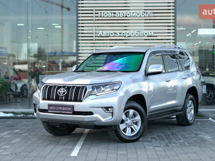 Тойота Ленд Крузер Прадо 2023 в Львове на Automoto.ua Серый Тойота Ленд Крузер Прадо, объемом двигателя 2.8 л и пробегом 40 тыс. км за 49786 $, фото 1 на Automoto.ua