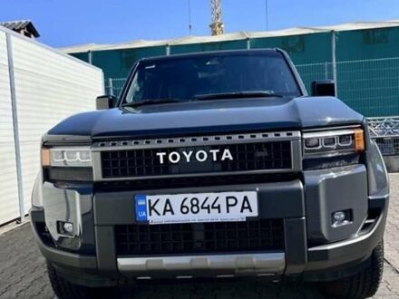Тойота Ленд Крузер Прадо 2024 в Львове на Automoto.ua Серый Тойота Ленд Крузер Прадо, объемом двигателя 2.8 л и пробегом 5 тыс. км за 70500 $, фото 1 на Automoto.ua
