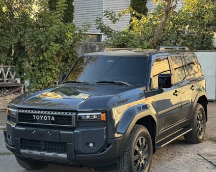 Серый Тойота Ленд Крузер Прадо, объемом двигателя 2.39 л и пробегом 7 тыс. км за 69900 $, фото 1 на Automoto.ua