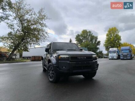 Серый Тойота Ленд Крузер Прадо, объемом двигателя 2.8 л и пробегом 12 тыс. км за 63700 $, фото 1 на Automoto.ua