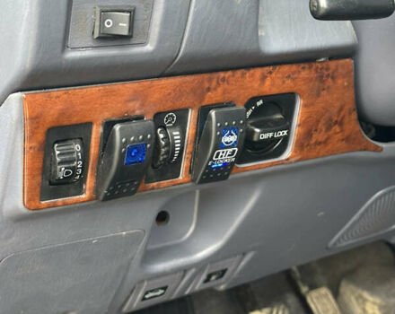 Синій Тойота Ленд Крузер Прадо, об'ємом двигуна 3.38 л та пробігом 410 тис. км за 12500 $, фото 12 на Automoto.ua