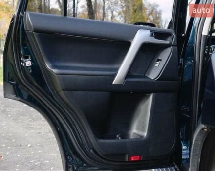 Синий Тойота Ленд Крузер Прадо, объемом двигателя 2.8 л и пробегом 264 тыс. км за 37900 $, фото 29 на Automoto.ua