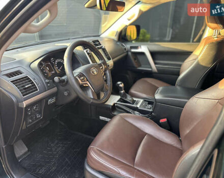 Синий Тойота Ленд Крузер Прадо, объемом двигателя 3.96 л и пробегом 158 тыс. км за 42900 $, фото 17 на Automoto.ua