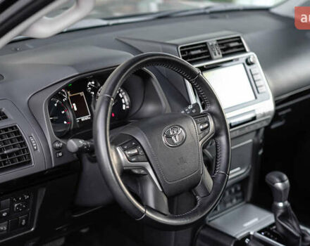 Синій Тойота Ленд Крузер Прадо, об'ємом двигуна 2.75 л та пробігом 65 тис. км за 39146 $, фото 13 на Automoto.ua