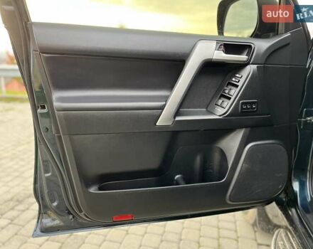 Синій Тойота Ленд Крузер Прадо, об'ємом двигуна 2.76 л та пробігом 172 тис. км за 43000 $, фото 36 на Automoto.ua