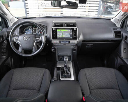 Синій Тойота Ленд Крузер Прадо, об'ємом двигуна 2.75 л та пробігом 65 тис. км за 39146 $, фото 7 на Automoto.ua