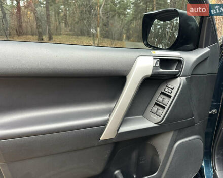 Синий Тойота Ленд Крузер Прадо, объемом двигателя 2.76 л и пробегом 65 тыс. км за 41600 $, фото 13 на Automoto.ua