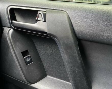 Синій Тойота Ленд Крузер Прадо, об'ємом двигуна 2.76 л та пробігом 175 тис. км за 37350 $, фото 11 на Automoto.ua