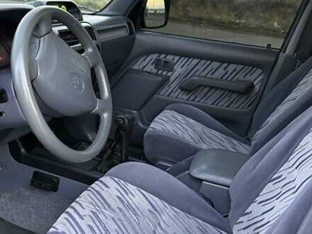 Синий Тойота Ленд Крузер Прадо, объемом двигателя 3.4 л и пробегом 425 тыс. км за 8500 $, фото 1 на Automoto.ua