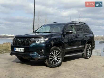 Тойота Ленд Крузер Прадо 2022 у Києві на Automoto.ua Синій Тойота Ленд Крузер Прадо, об'ємом двигуна 2.76 л та пробігом 65 тис. км за 57999 $, фото 1 на Automoto.ua