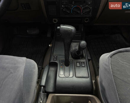 Зеленый Тойота Ленд Крузер Прадо, объемом двигателя 3.4 л и пробегом 308 тыс. км за 5999 $, фото 15 на Automoto.ua