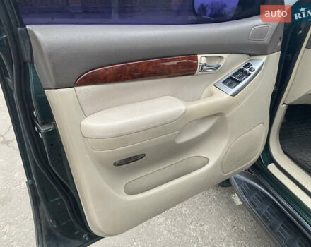 Зеленый Тойота Ленд Крузер Прадо, объемом двигателя 2.7 л и пробегом 270 тыс. км за 9999 $, фото 11 на Automoto.ua