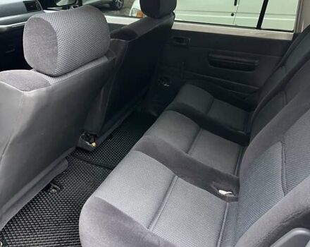 Белый Тойота Ленд Крузер, объемом двигателя 4.47 л и пробегом 321 тыс. км за 17000 $, фото 9 на Automoto.ua