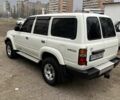 Белый Тойота Ленд Крузер, объемом двигателя 4.47 л и пробегом 321 тыс. км за 17000 $, фото 12 на Automoto.ua