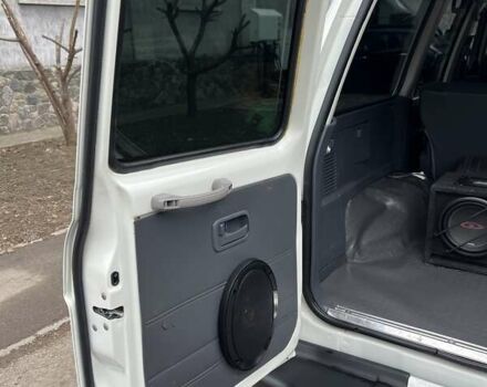 Белый Тойота Ленд Крузер, объемом двигателя 4.47 л и пробегом 321 тыс. км за 17000 $, фото 6 на Automoto.ua