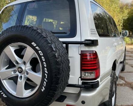 Белый Тойота Ленд Крузер, объемом двигателя 4.48 л и пробегом 330 тыс. км за 14500 $, фото 10 на Automoto.ua