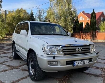 Білий Тойота Ленд Крузер, об'ємом двигуна 4.48 л та пробігом 330 тис. км за 15000 $, фото 1 на Automoto.ua