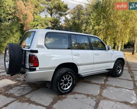 Белый Тойота Ленд Крузер, объемом двигателя 4.48 л и пробегом 330 тыс. км за 14500 $, фото 5 на Automoto.ua